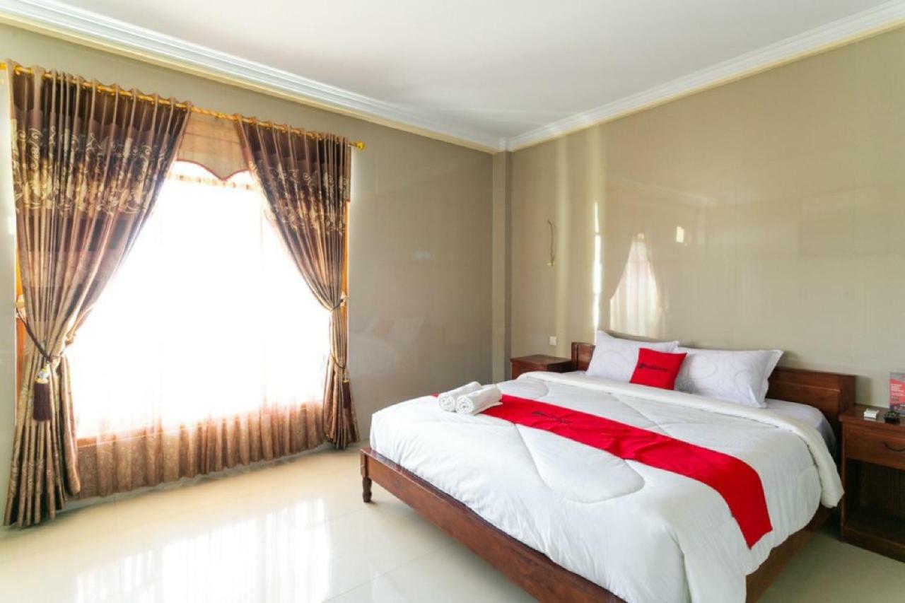 เรดดอร์ซ เนียร์ ปารังตริติส บีช Hotel ปารังตรีติส ภายนอก รูปภาพ