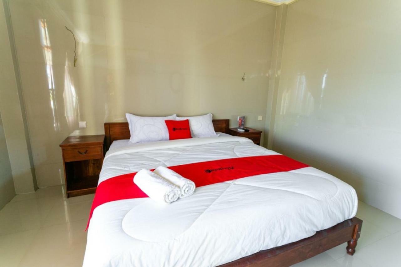 เรดดอร์ซ เนียร์ ปารังตริติส บีช Hotel ปารังตรีติส ภายนอก รูปภาพ