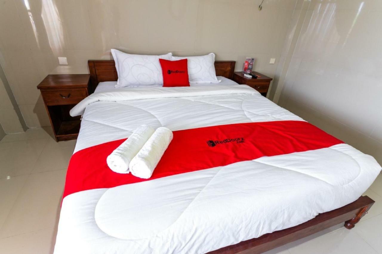 เรดดอร์ซ เนียร์ ปารังตริติส บีช Hotel ปารังตรีติส ภายนอก รูปภาพ