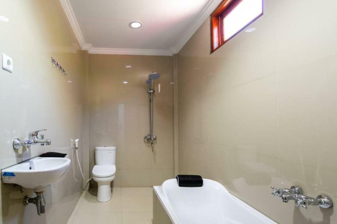 เรดดอร์ซ เนียร์ ปารังตริติส บีช Hotel ปารังตรีติส ภายนอก รูปภาพ